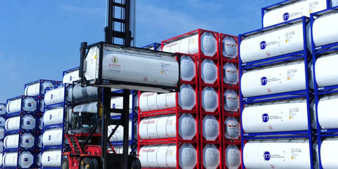 卸完煤油直接装食用油？？？？？？？海运中的罐式集装箱不会这么做